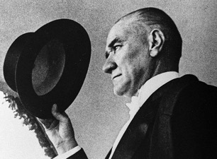 Ezberci Notların Ötesinde: Atatürk İlkeleri Bugün Ne Söylüyor?